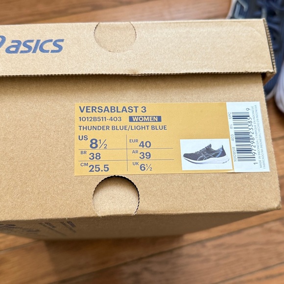 Women’s Asics athletic shoe size 8.5, blue
New with tags - Picture 4 of 5